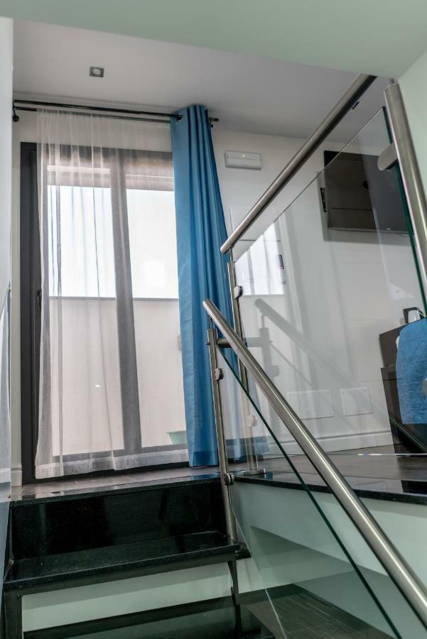 Marranzanu Rooms サンタ・テレーザ・ディ・リーヴァ エクステリア 写真